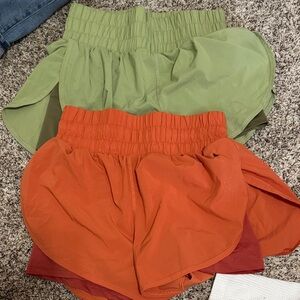 Stylish Athletic Shorts in Green and Orange